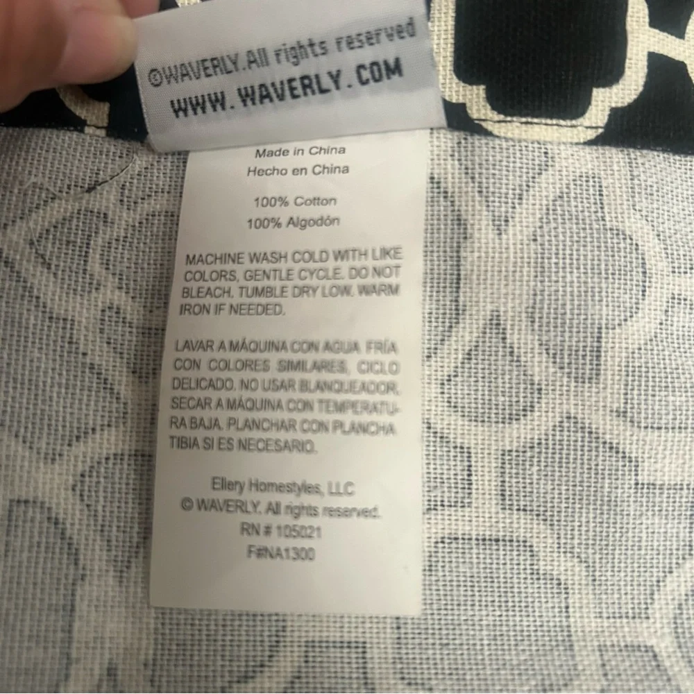 WAVERLY Black and White Cotton Patterned Window Valance #0615259B